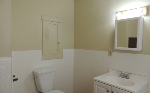 14 Bathroom